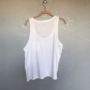 Madewell Tops - EUC Madewell Scoop Pocket Tank Tee White XL Madewell Tops - EUC Madewell Scoop Pocket Tank Tee White XL